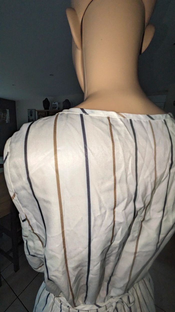 Robe midi à col surplis sans manche taille S/38 jamais porté - photo numéro 10