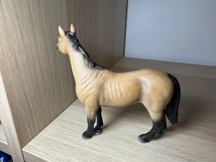 Étalon akhal teke schleich - photo numéro 2