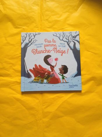 Livre "Pas la pomme Blanche-Neige"
