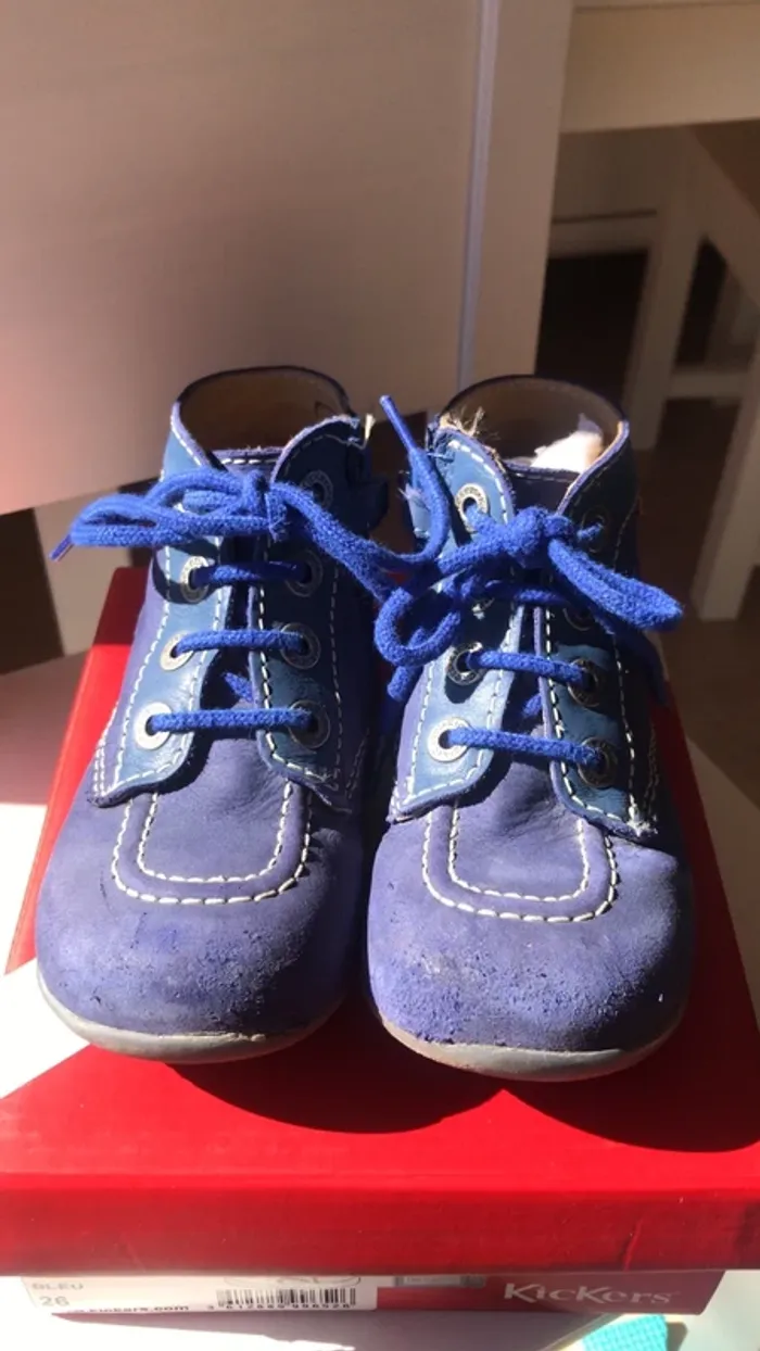 Chaussures montantes Kickers bleu pointure 26 - photo numéro 2
