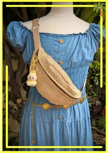 🌾 Sac banane bohème en paille – prêt pour l’été !