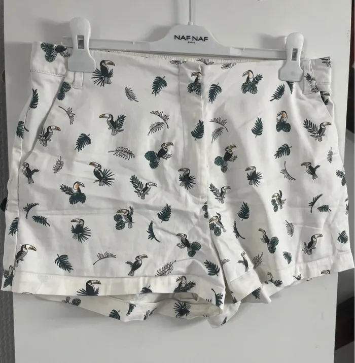 Short taille basse cache cache
