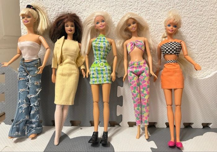 Lots 5 Barbie - photo numéro 3