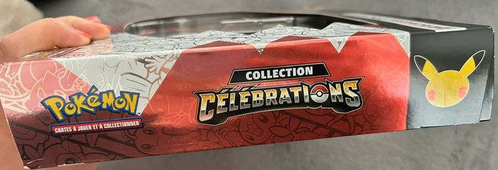 Pokémon Collection Célébrations Dracaufeu V De Peter - photo numéro 2