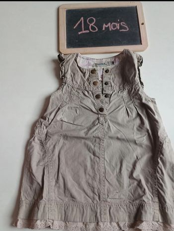 Robe Tape à l'oeil taille 18 mois en très bon état