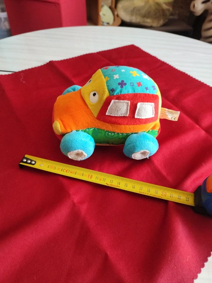 Voiture hochet en peluche - photo numéro 2