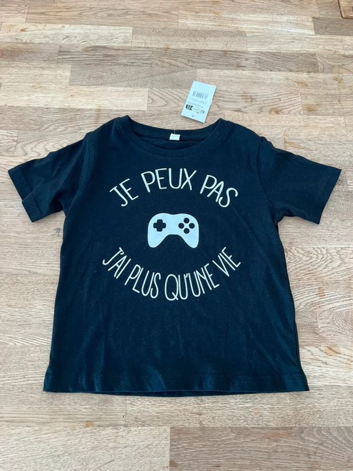 Tee shirt