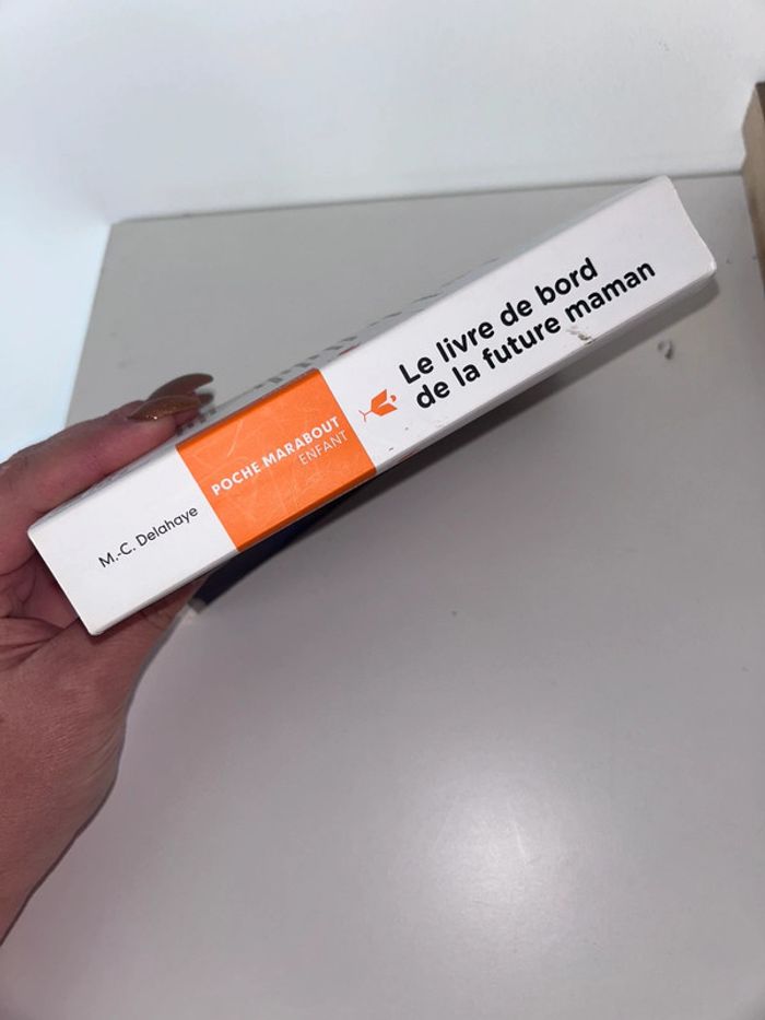Livre maternité - photo numéro 2
