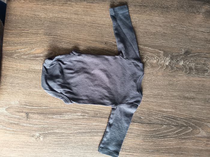 Lot de 3 bodies fille 1 mois - photo numéro 6