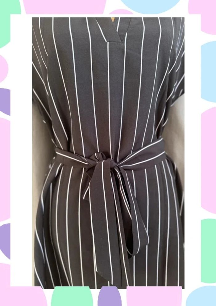 Robe courte SHEIN noire à rayures – Taille M (38) - photo numéro 4