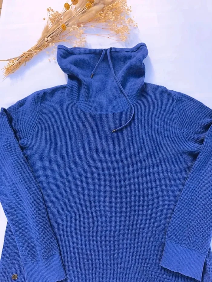 Pull bleu Ralph Lauren femme taille XL petit prix car découpé en bas