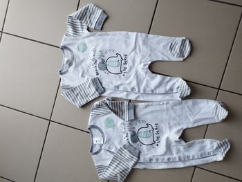 Pyjama jamais porter 3.6mois