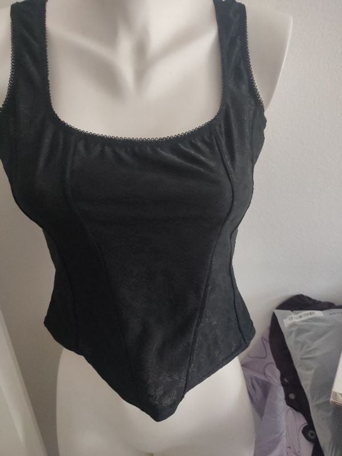 #kytie44femme. Bustier taille 44/46 taille petit 40/42