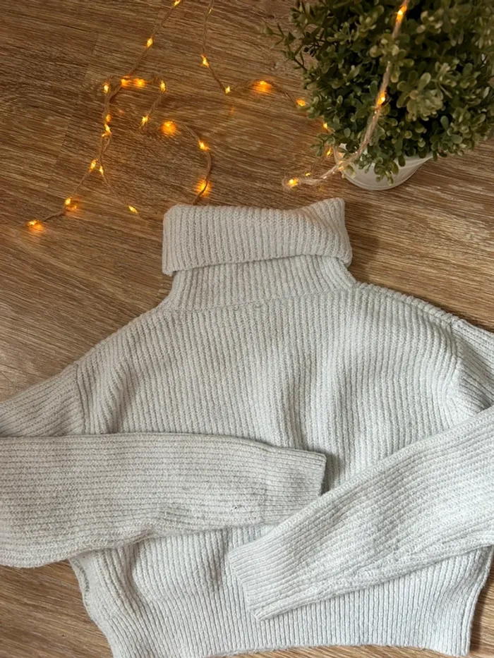 Pull blanc crop top