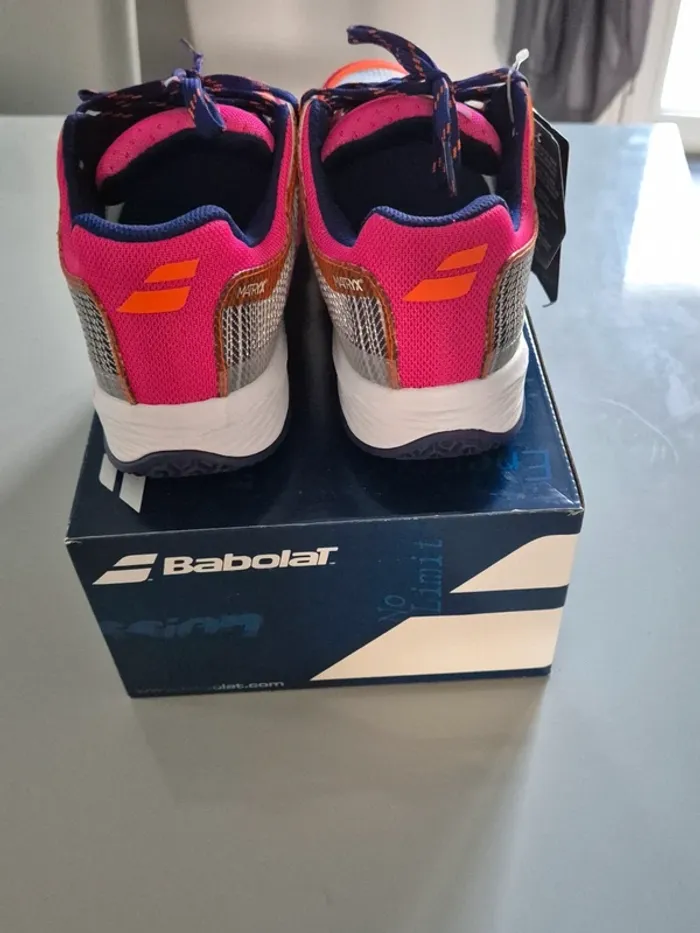 Baskets de padel Babolat 38 - Neuves - photo numéro 9