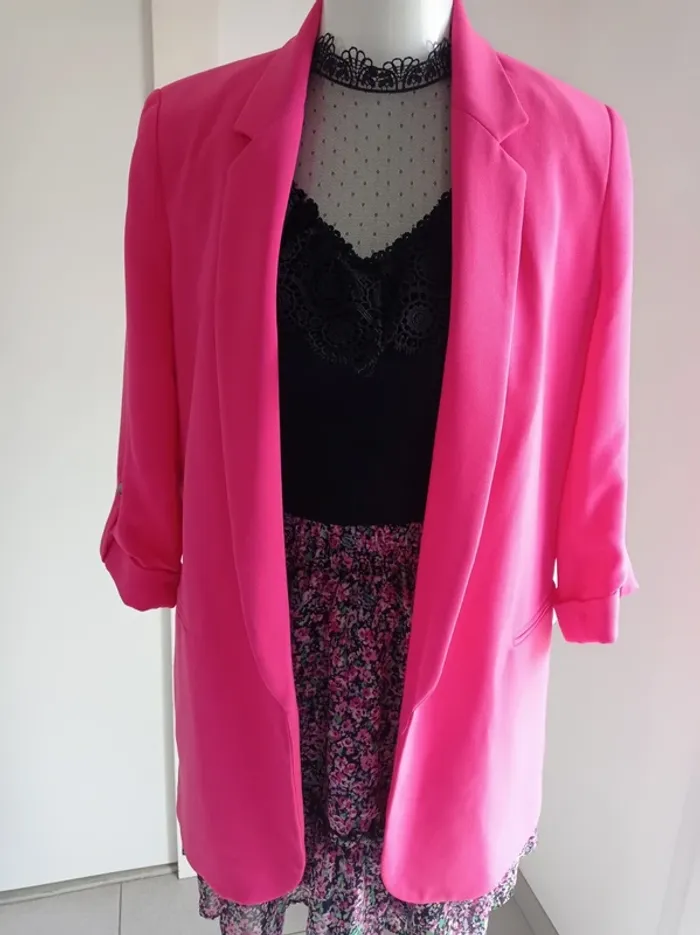 Magnifique blazer rose fushia habillé manches trois quart neuf avec étiquette T.M Zara - photo numéro 2