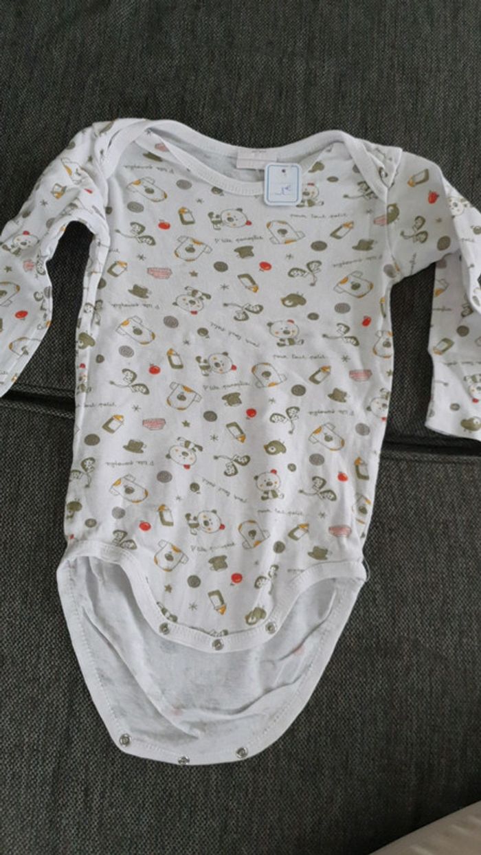 Lot de 7 bodies ML et MC 18 mois - photo numéro 4