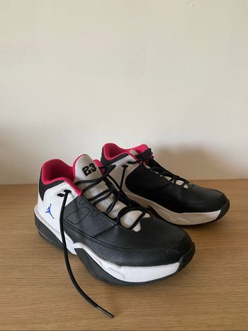Jordan max aura 3.