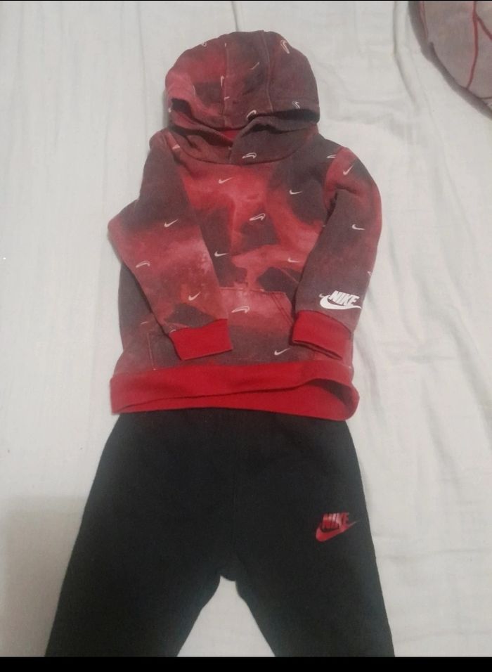 Ensemble Nike