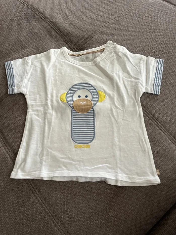 TEE shirt