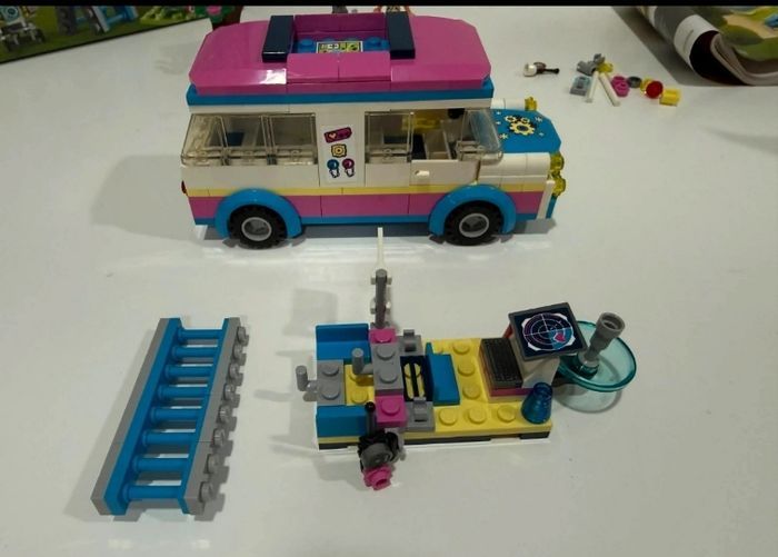 Lego Friends Le véhicule de mission d'Olivia 41333
- photo numéro 9