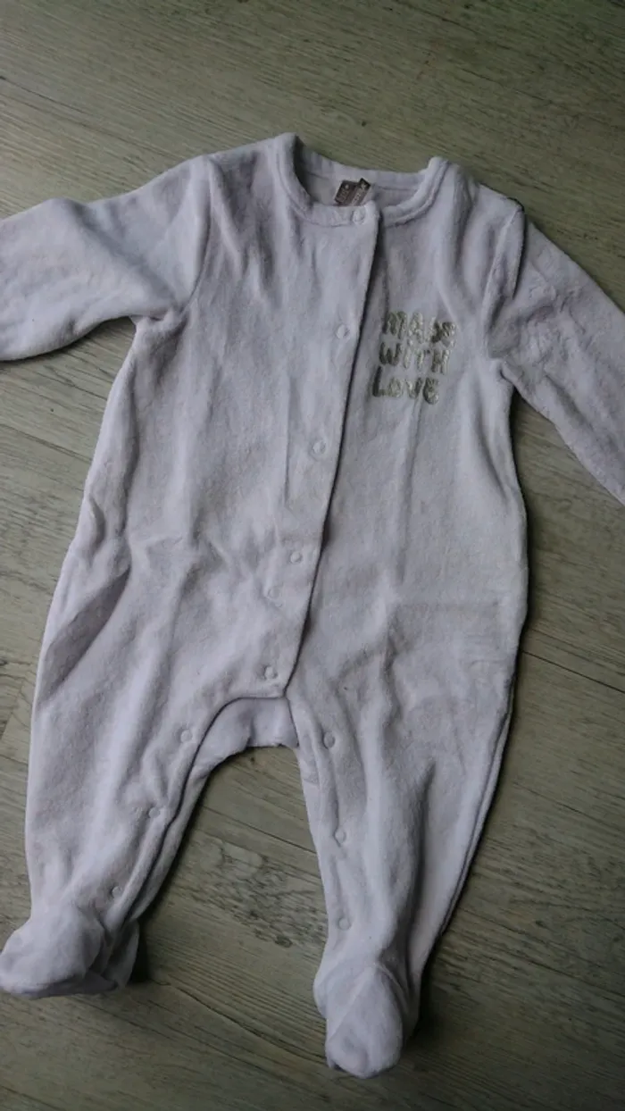 Pyjama 6 mois fille - photo numéro 2