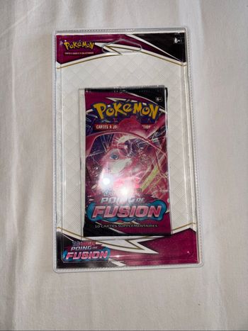 Booster Pokémon Sous Blister Poing De Fusion Mew Avec Opercule EB8 2021 SCELLÉ