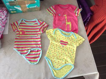 Lot 3 bodys Orchestra 12 mois