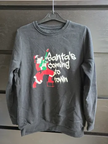 pull noire Pere Noël Primark