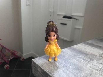 Figurine mini poupée belle la belle et la bête disney