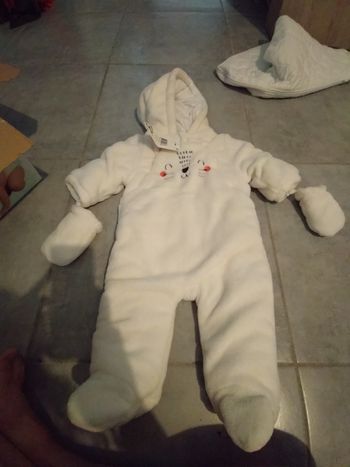Lot vêtements 6 mois