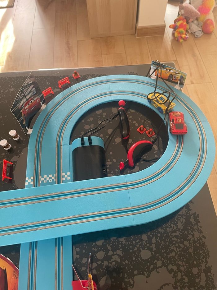 Mon premier circuit Carrera Cars - photo numéro 2