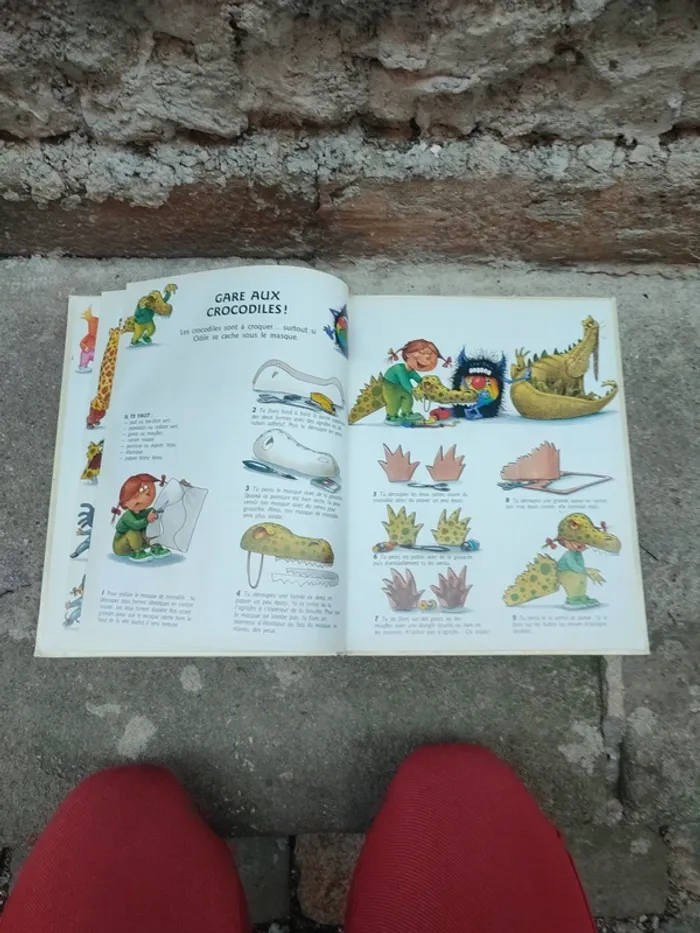 Livre le déguisement de kitou scrogneugneu - photo numéro 19