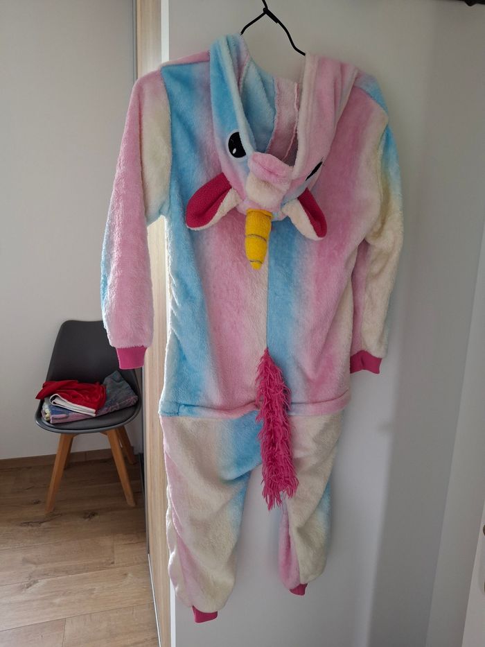 Combinaison licorne 6-8 ans - photo numéro 2