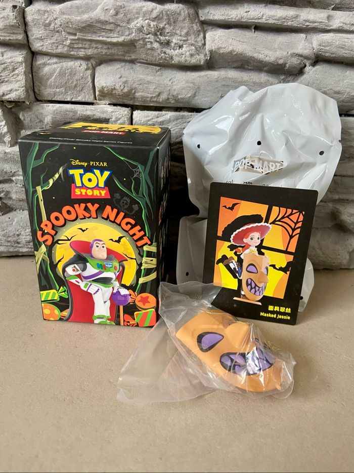 Pop Mart x Disney Toy Story - Spooky Night - Masked Jessie