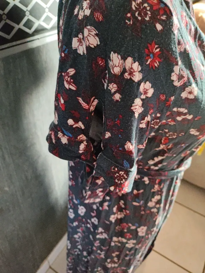 Robe taille 46/48 col v - photo numéro 7