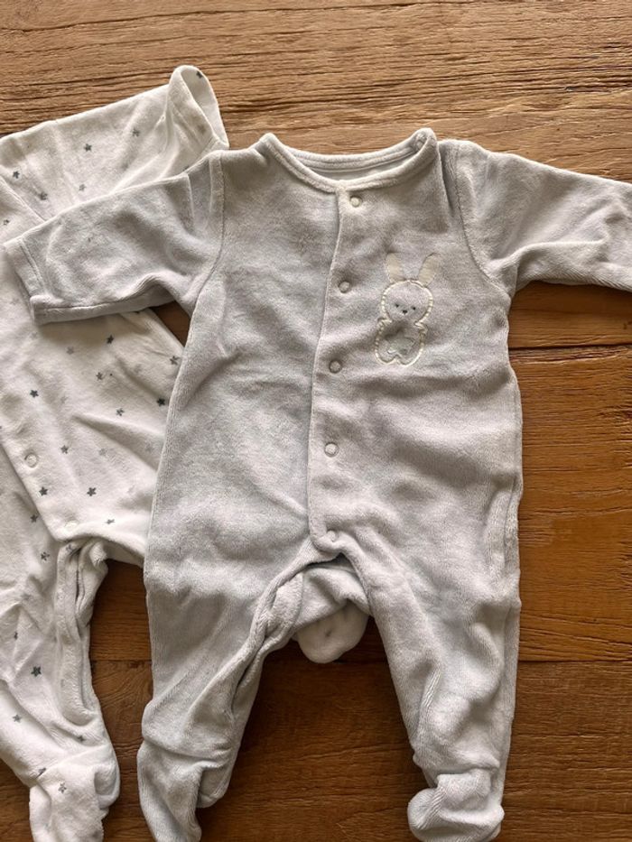2 pyjama 1 mois Obaibi - photo numéro 2