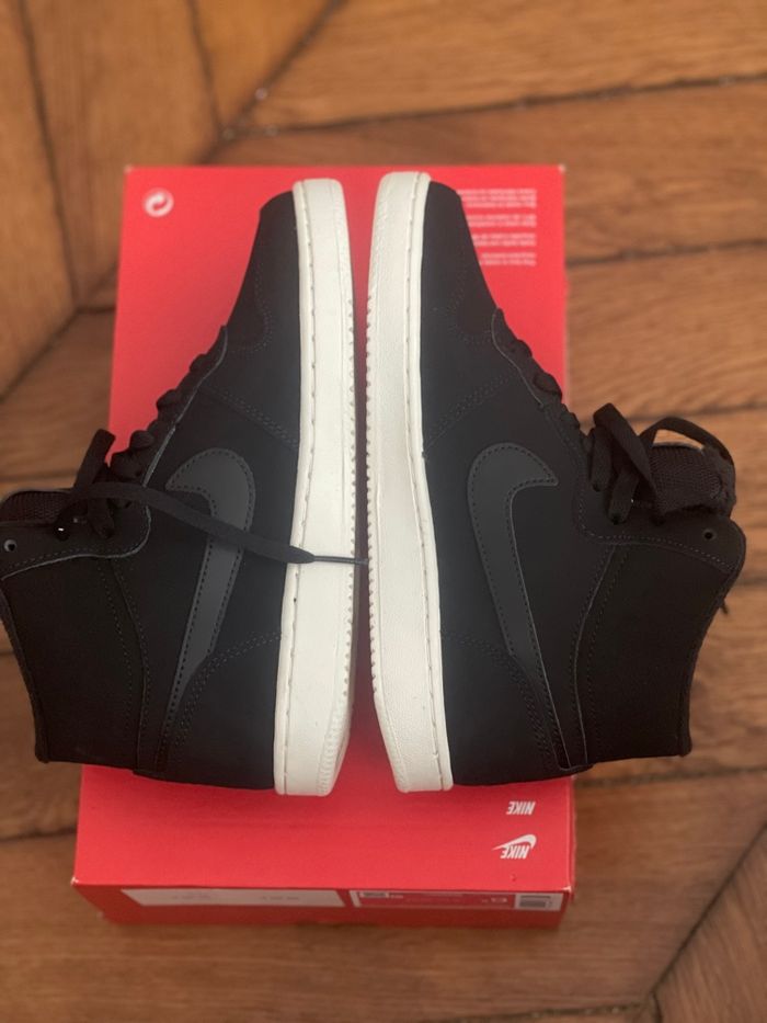 Baskets Nike - photo numéro 4