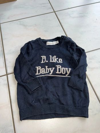 Pull noir