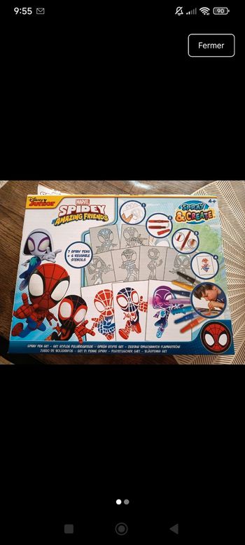 Stylos pulvérisateurs et 3 pochoirs spidey