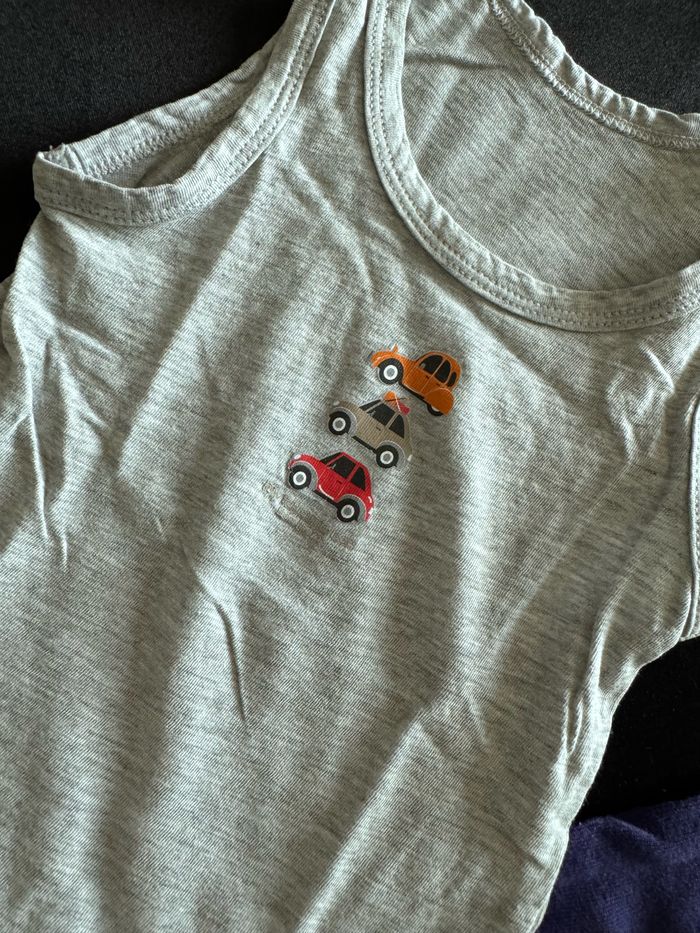 Lot 2 débardeurs 18 mois Absorba & voitures - photo numéro 3
