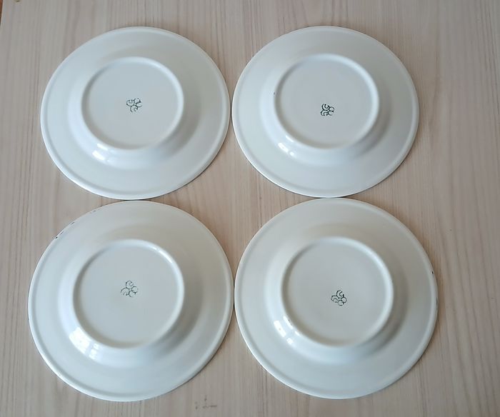 4 assiettes à dessert - photo numéro 2