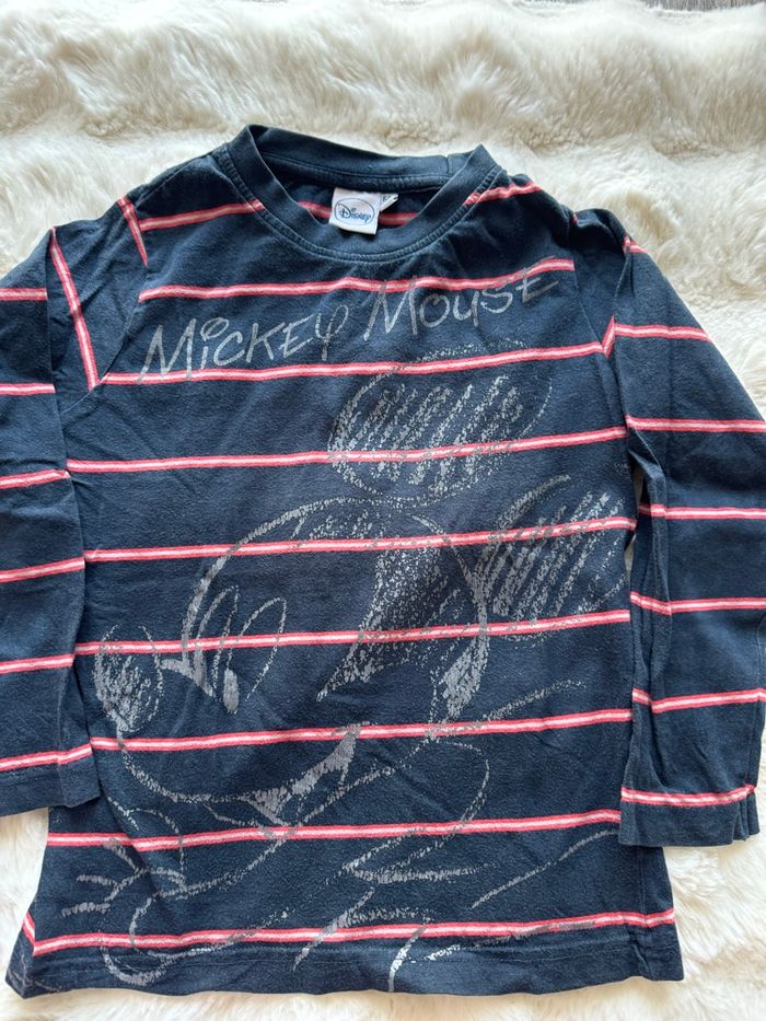 👕 Tee-shirt manche longue - garçon - 6 ans - Disney - Mickey- très bon état