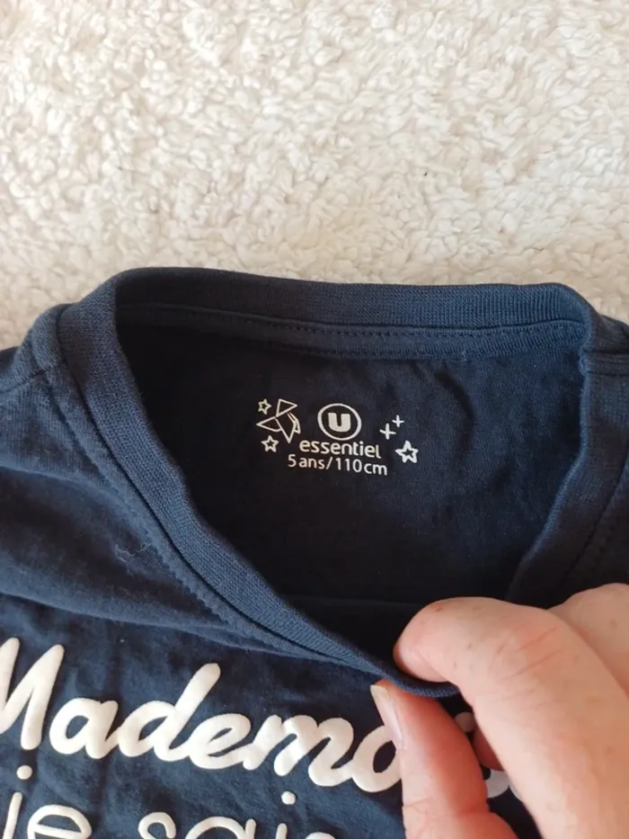 Tee shirt mademoiselle je sais tout - photo numéro 2