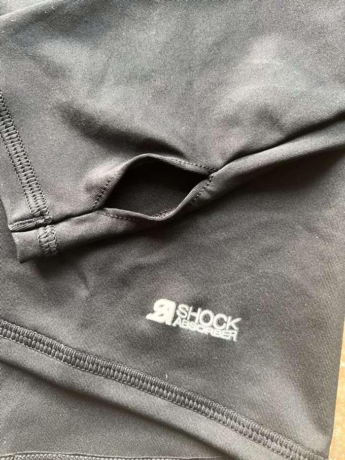 Taille M / 38 teeshirt manches longues de sport neuf Shock Absorber noir 🔋 - photo numéro 2