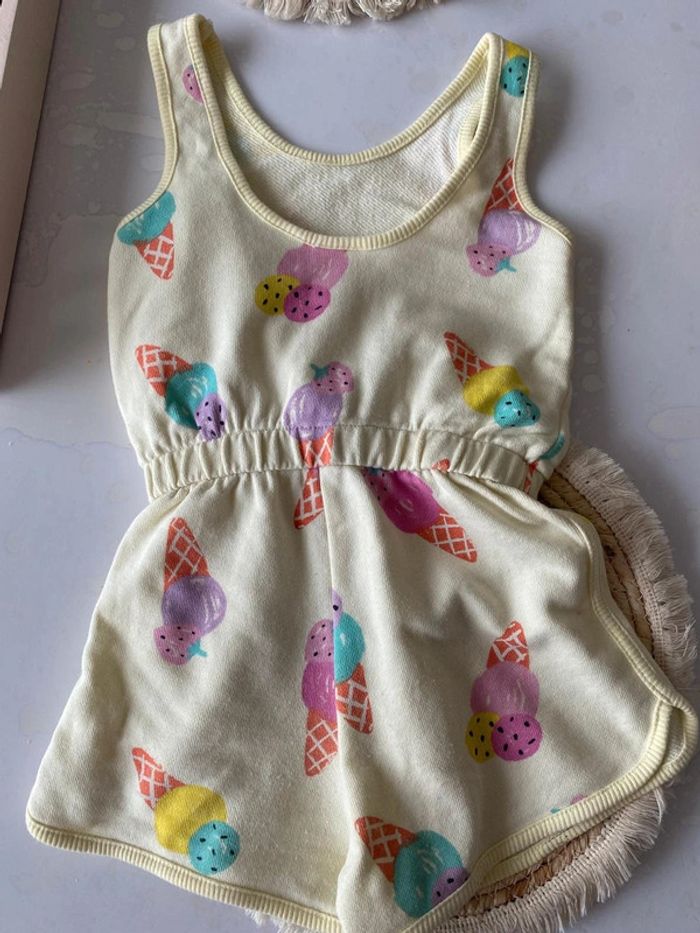 Superbe Combishort Zara taille 3-4ans