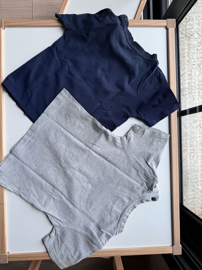 Lot 2 t-shirt Timberland 24 mois Jumeaux - photo numéro 5