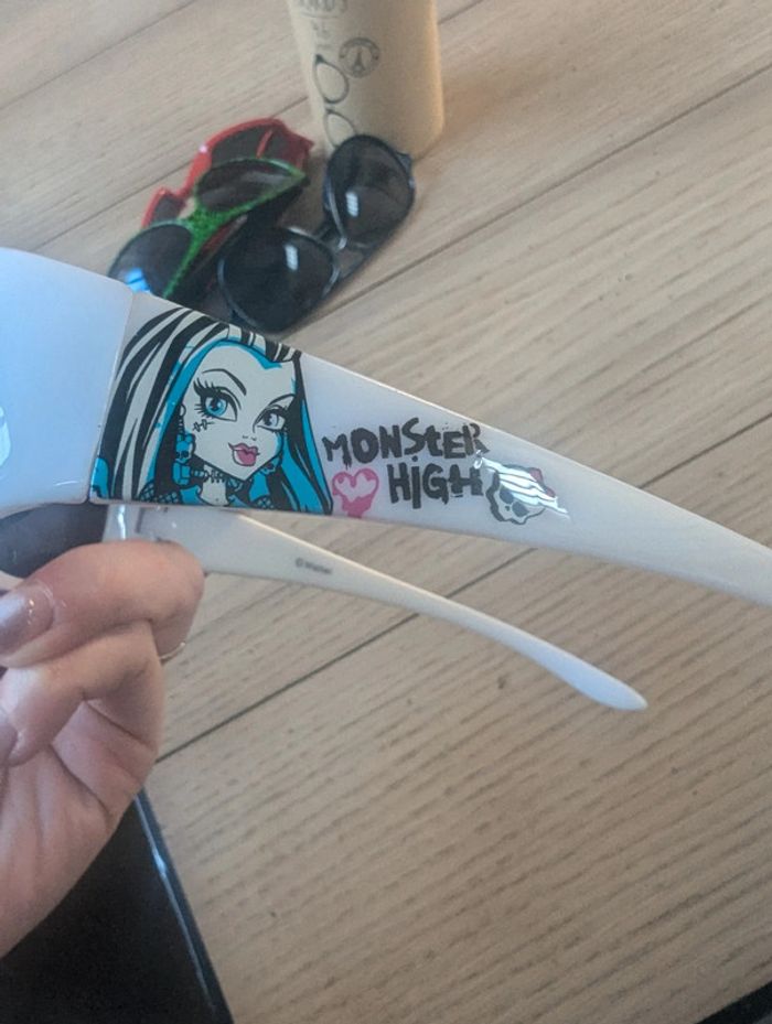 Lunettes de soleil fille Monster High - photo numéro 4