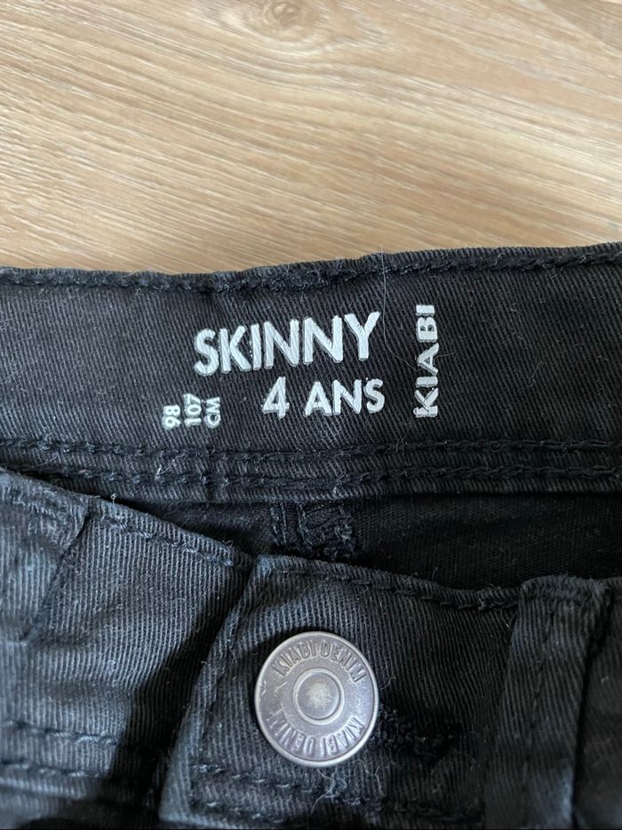 Jeans noir - photo numéro 4