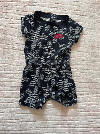 Combishort noire blanche Nike 3 mois